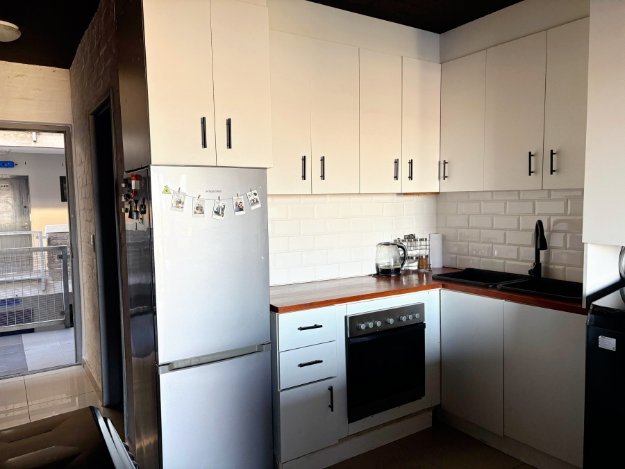 2 Bedroom Property for Sale in Brooklyn Western Cape